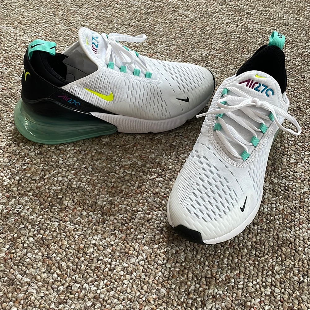 Nike Air270
